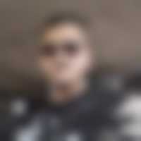 Une photo d’un participant qui veut faire connaissance et se marier