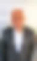 Une photo d’un participant qui veut faire connaissance et se marier