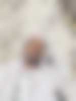 Une photo d’un participant qui veut faire connaissance et se marier