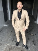 Une photo d’un participant qui veut faire connaissance et se marier