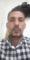 Une photo d’un participant qui veut faire connaissance et se marier