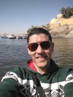 Une photo d’un participant qui veut faire connaissance et se marier