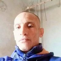 Une photo d’un participant qui veut faire connaissance et se marier