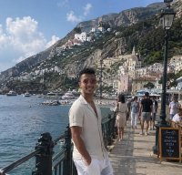 Une photo d’un participant qui veut faire connaissance et se marier