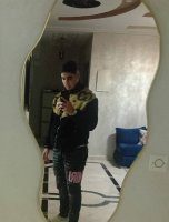 Une photo d’un participant qui veut faire connaissance et se marier