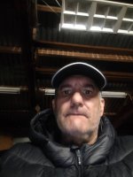 Une photo d’un participant qui veut faire connaissance et se marier