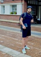 Une photo d’un participant qui veut faire connaissance et se marier