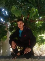 Une photo d’un participant qui veut faire connaissance et se marier